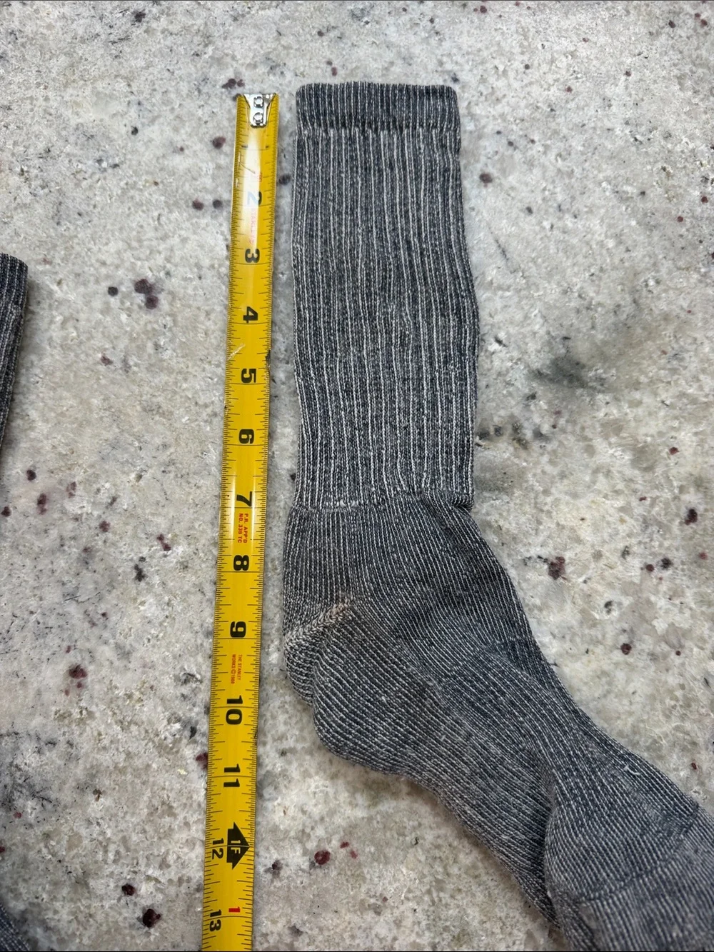 Smartwool Size Large Unisex Socks Gray Wool Tall Hiking Cushion Performance